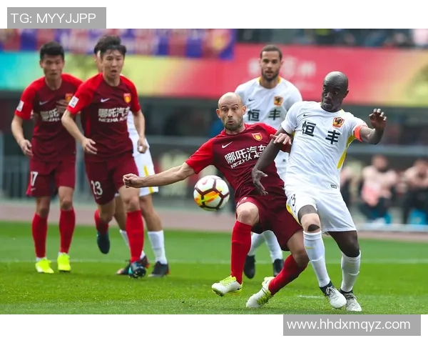 河北华夏与北京人足球对决精彩纷呈谁能在赛场上笑到最后